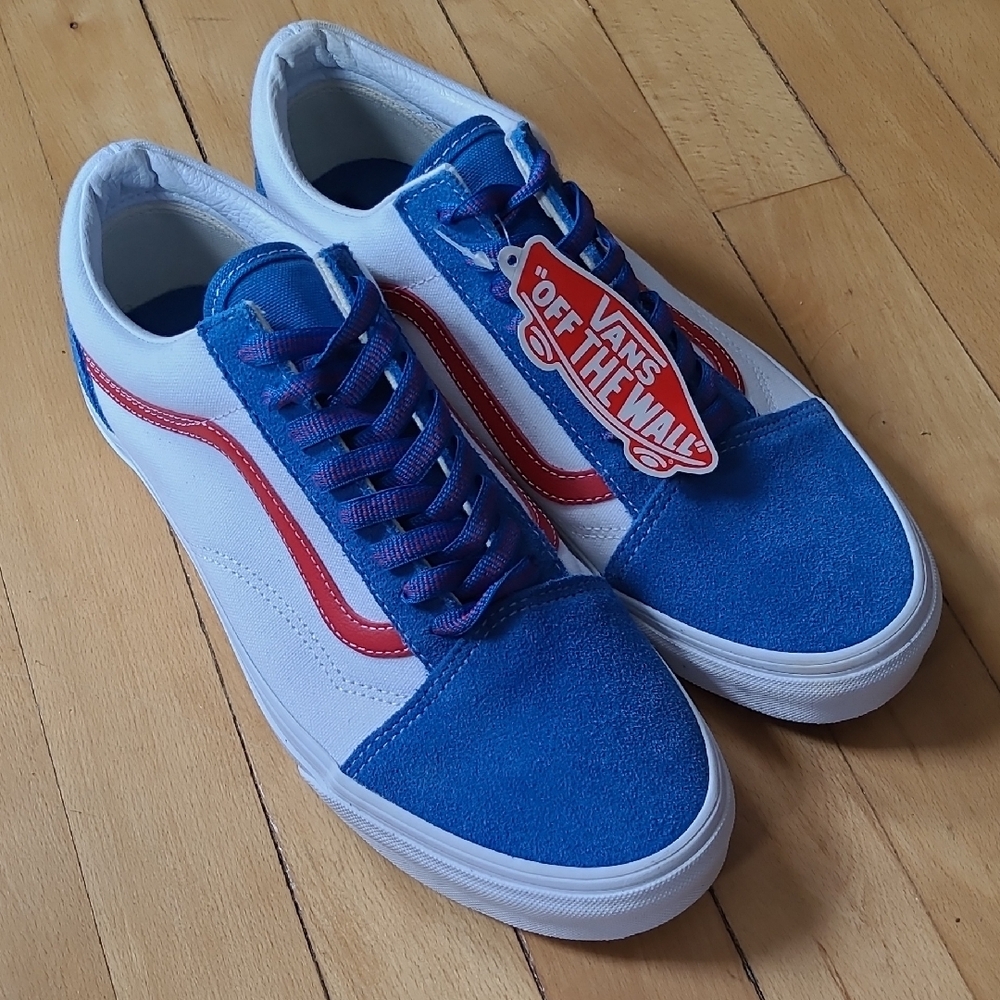 Vans Men's Blue and White Sneakers